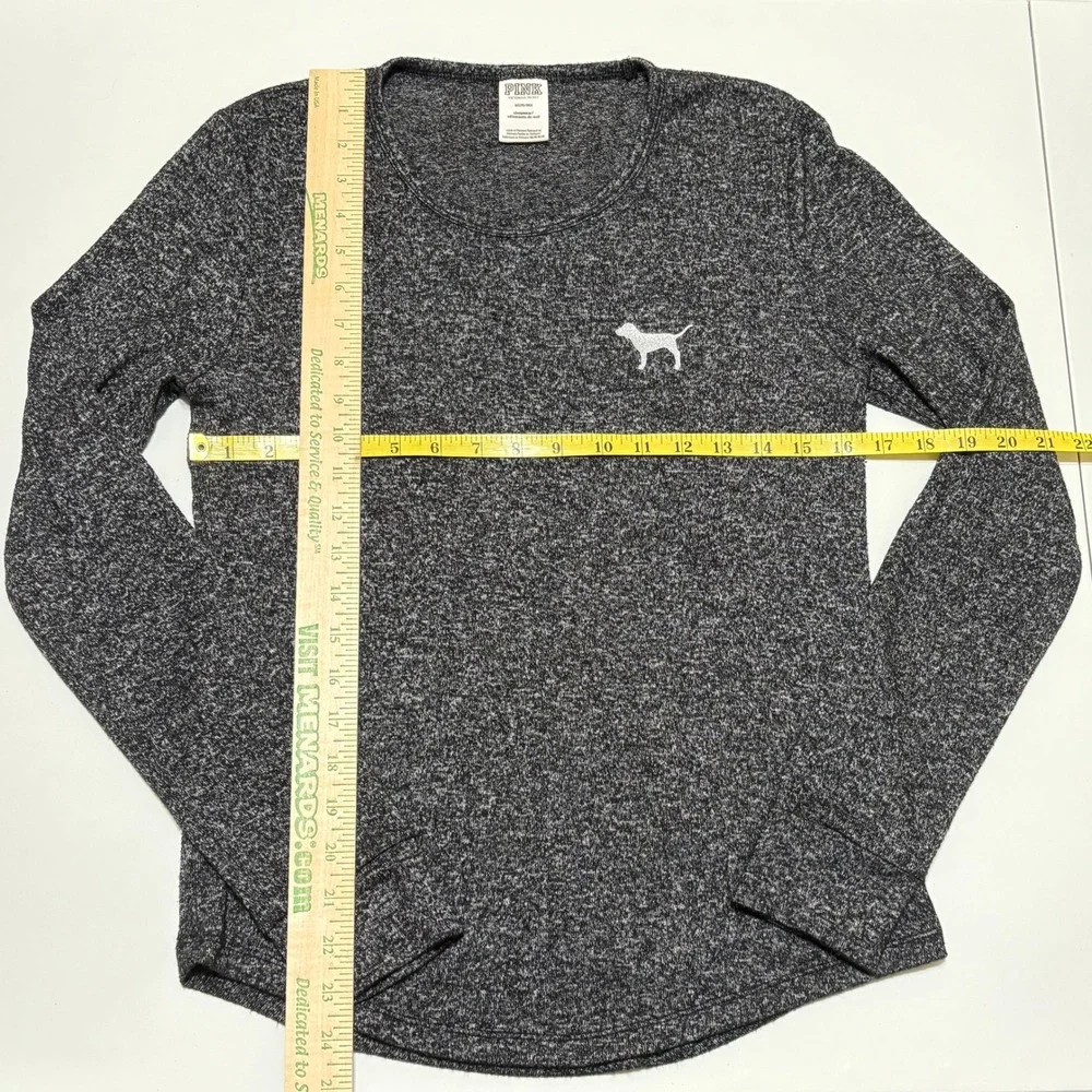 PINK Victoria's Secret‎ Womens Long Sleeve Sleepwear Top M Gray Glitter Dog Logo